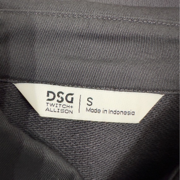 DSG Twitch+ Allison sweat tops - Picture 2 of 11